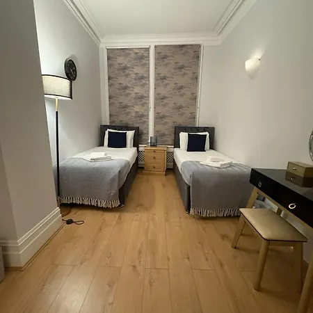Star London Warwick Mansions 3-Bed Oasis Apartment Exterior photo