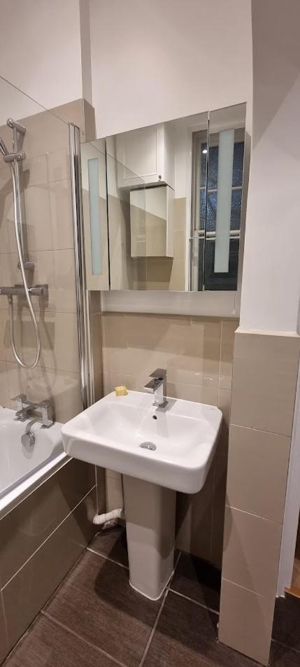 Star Warwick Mansions 3-bed Oasis Apartment