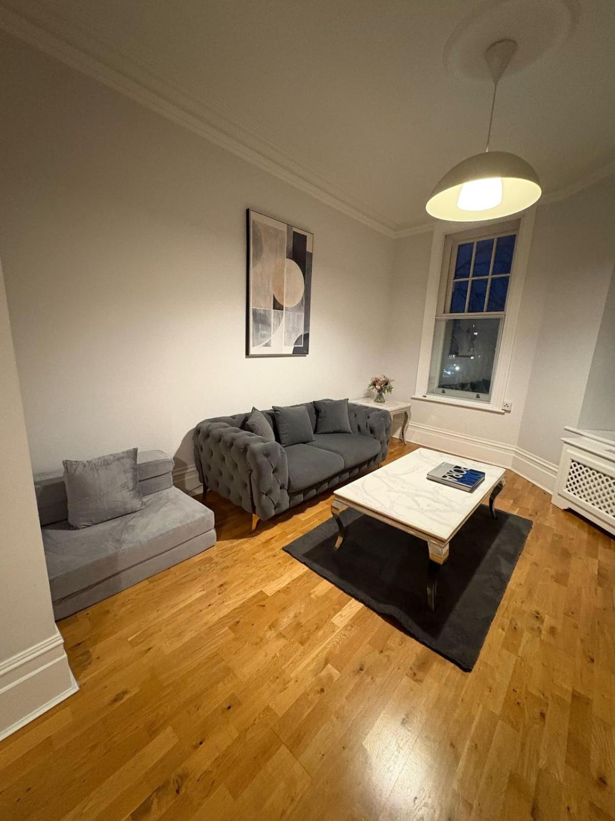 Star Warwick Mansions 3-bed Oasis Apartment *